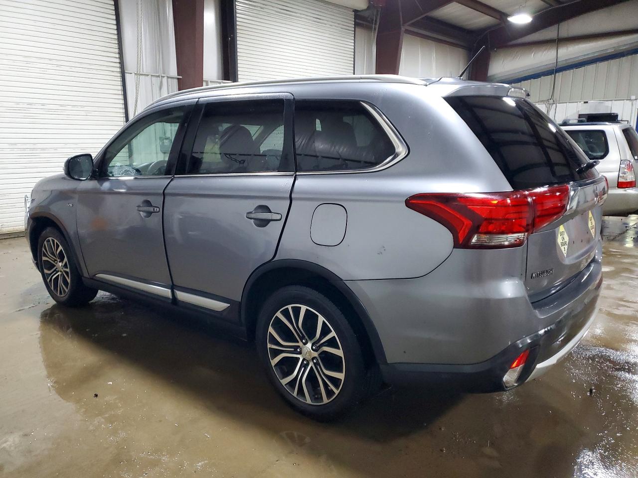 2016 MITSUBISHI OUTLANDER GT photo 3