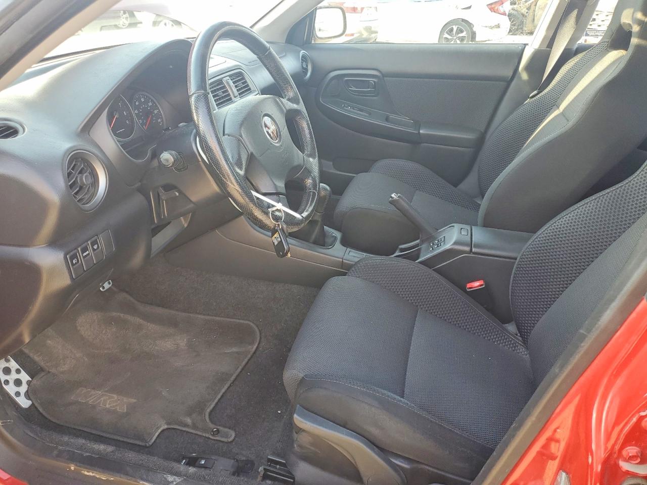 2004 SUBARU IMPREZA photo 13