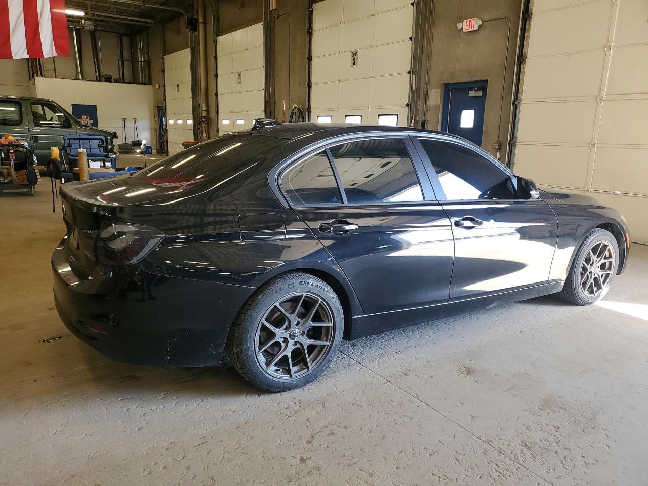 2017 BMW 320 I photo 3