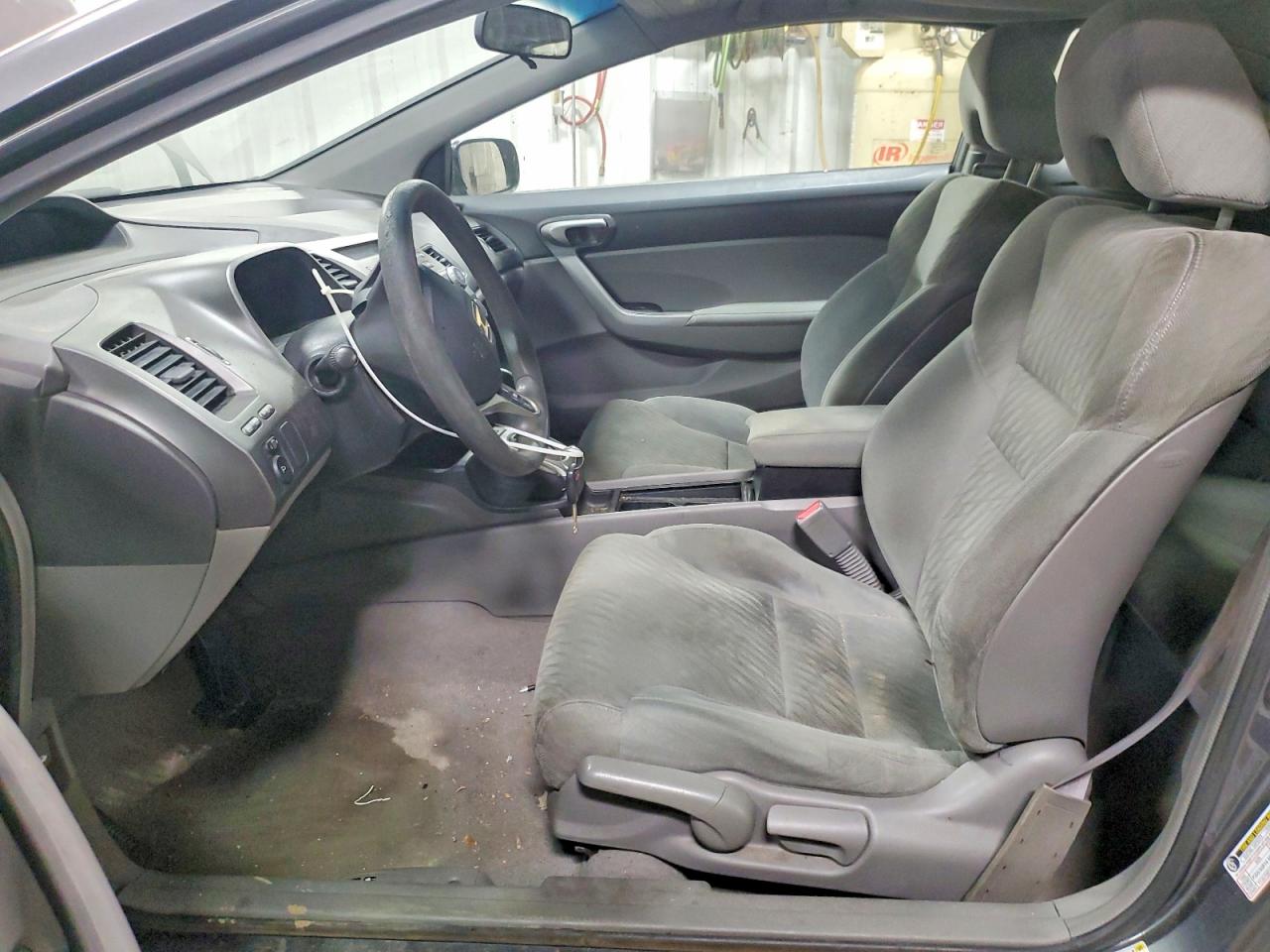 2010 HONDA CIVIC LX photo 13