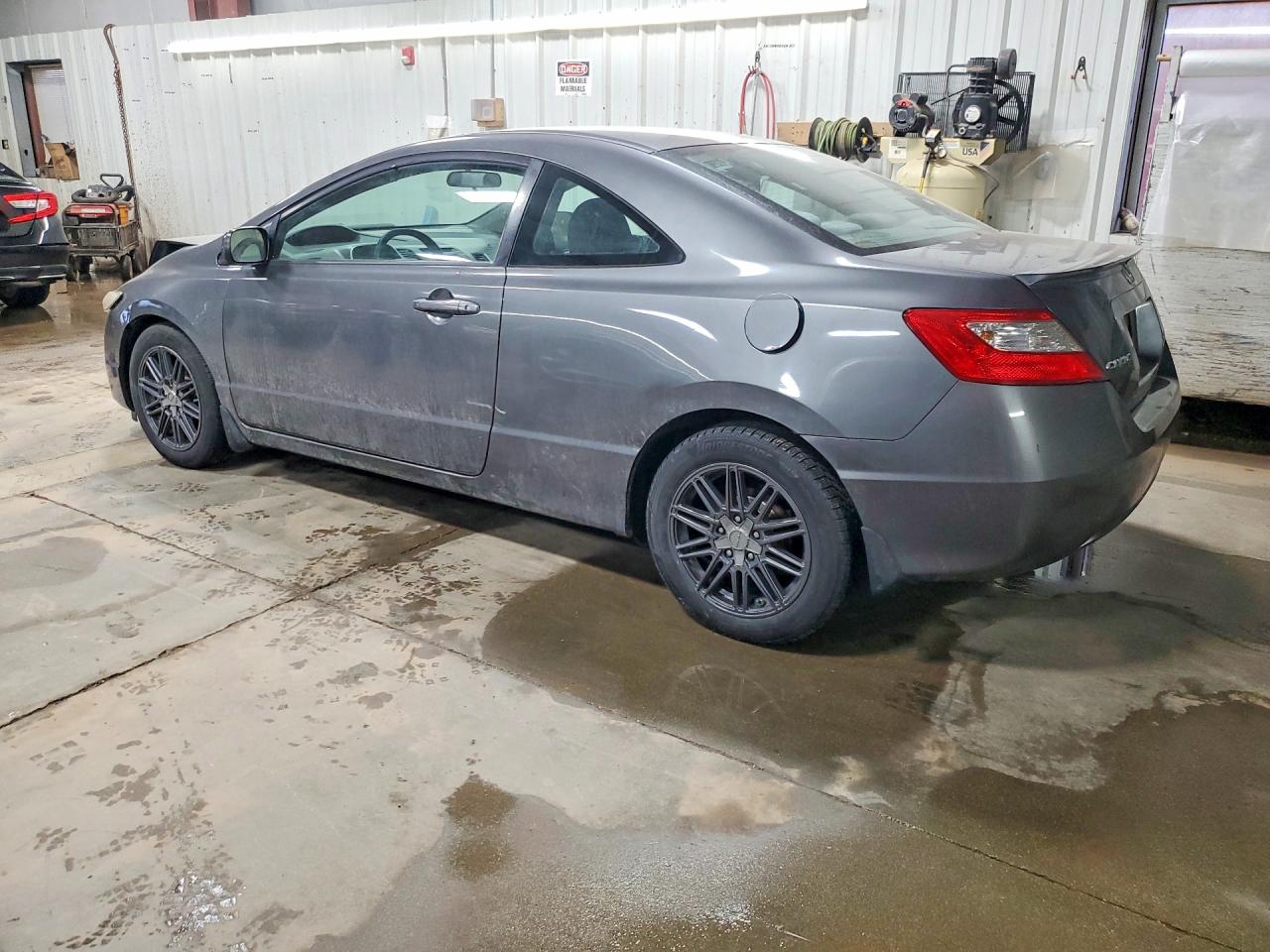 2010 HONDA CIVIC LX photo 3
