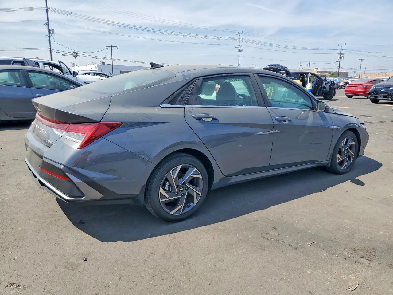 2024 HYUNDAI ELANTRA LIMITED photo 5