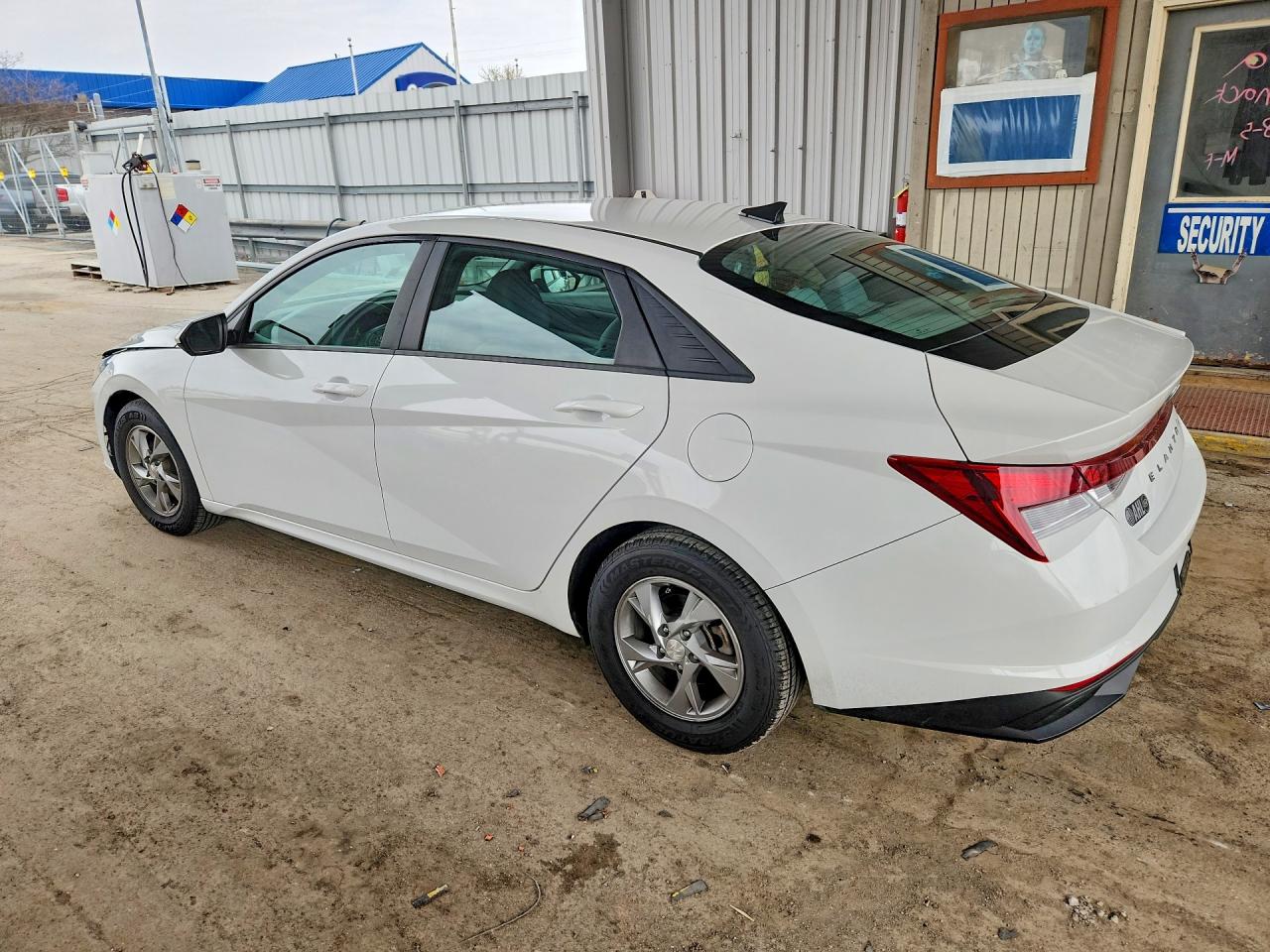 2023 HYUNDAI ELANTRA SE photo 3