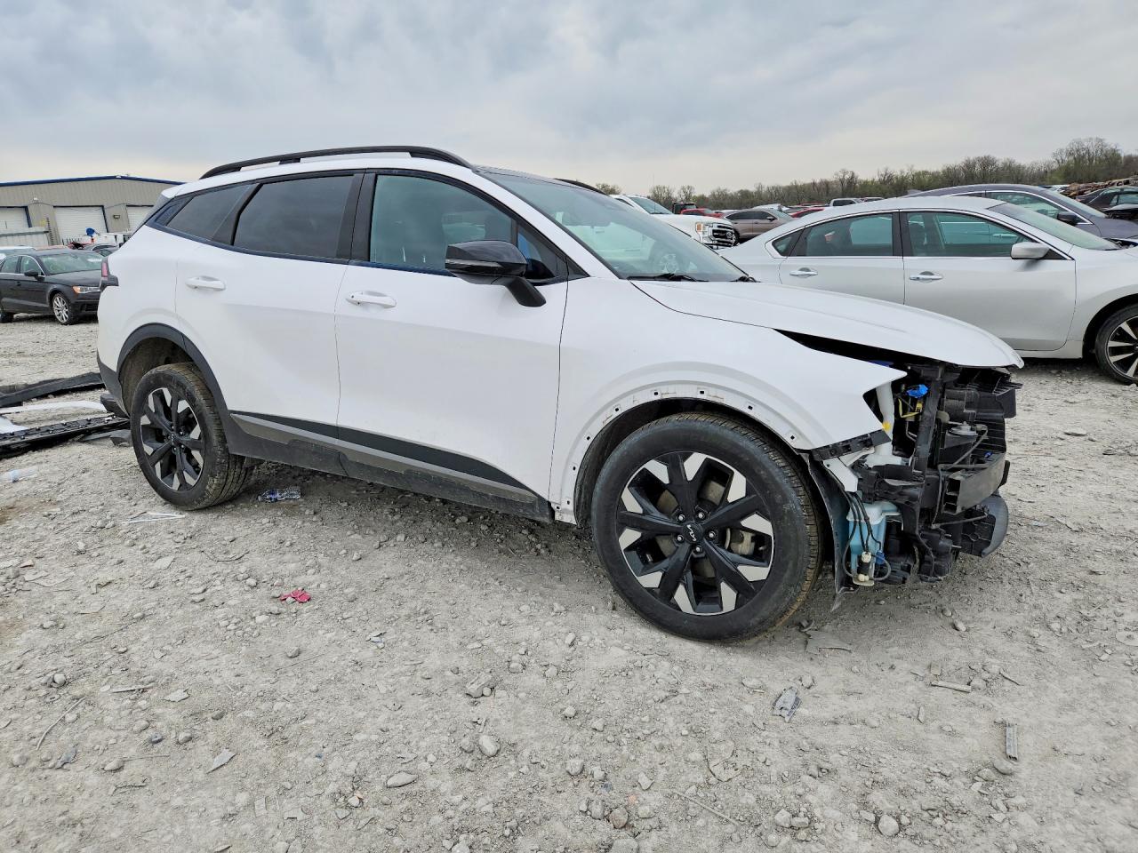 2023 KIA SPORTAGE X-LINE photo 4