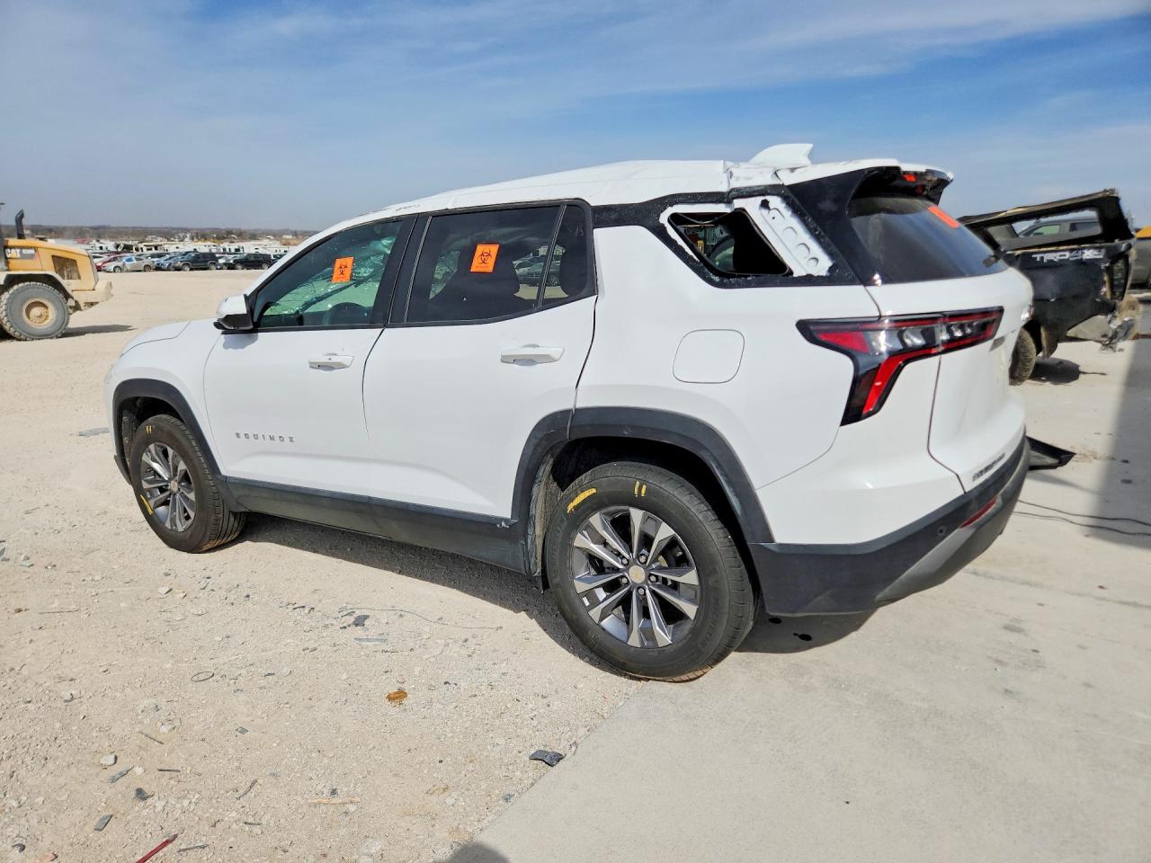 2026 CHEVROLET EQUINOX LT photo 3