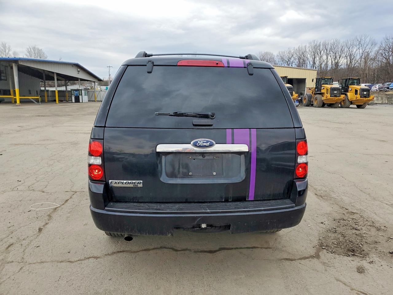 2010 FORD EXPLORER XLT photo 11