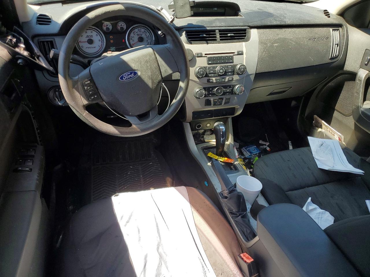 2009 FORD FOCUS SE photo 8