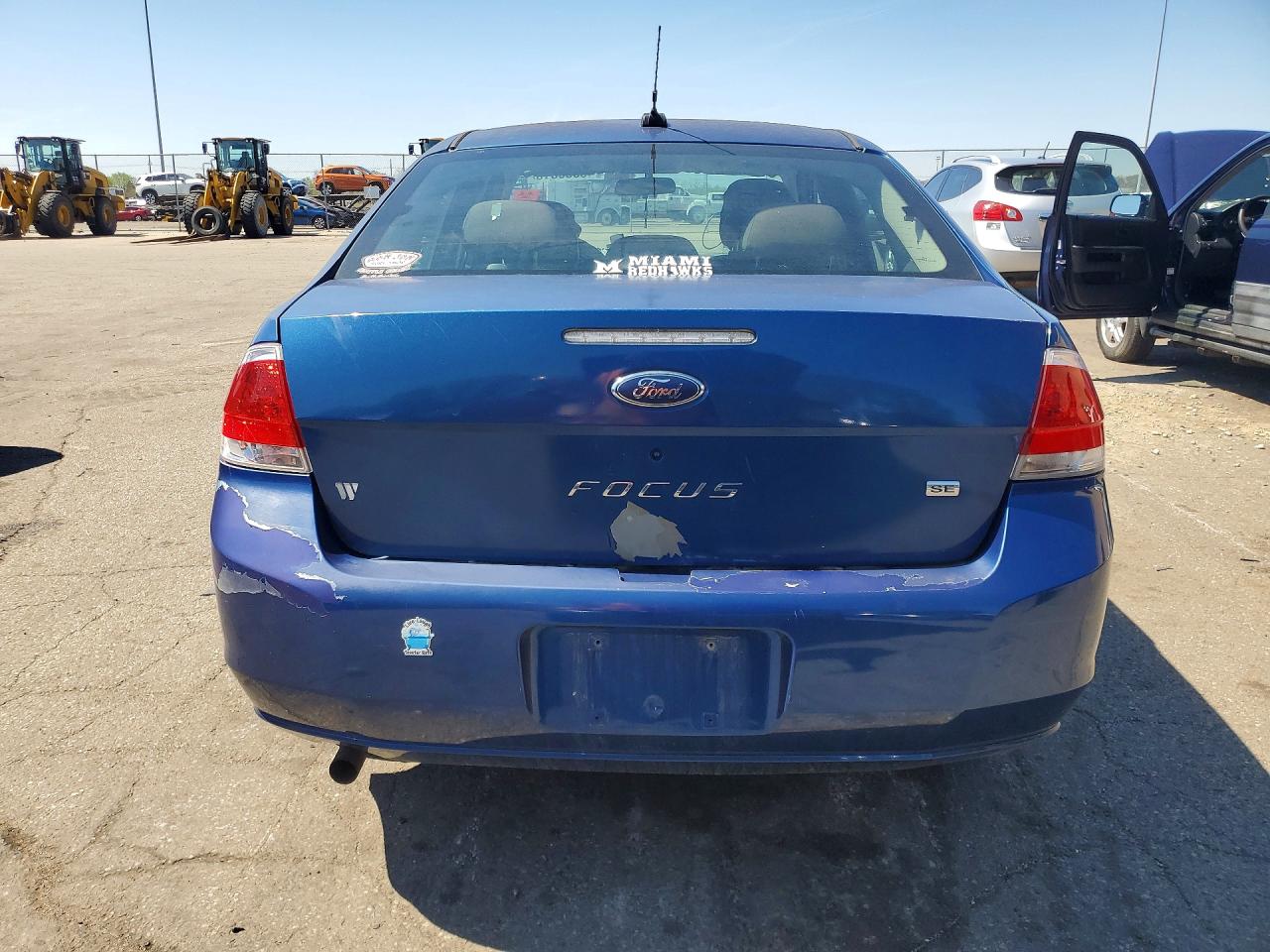 2009 FORD FOCUS SE photo 6
