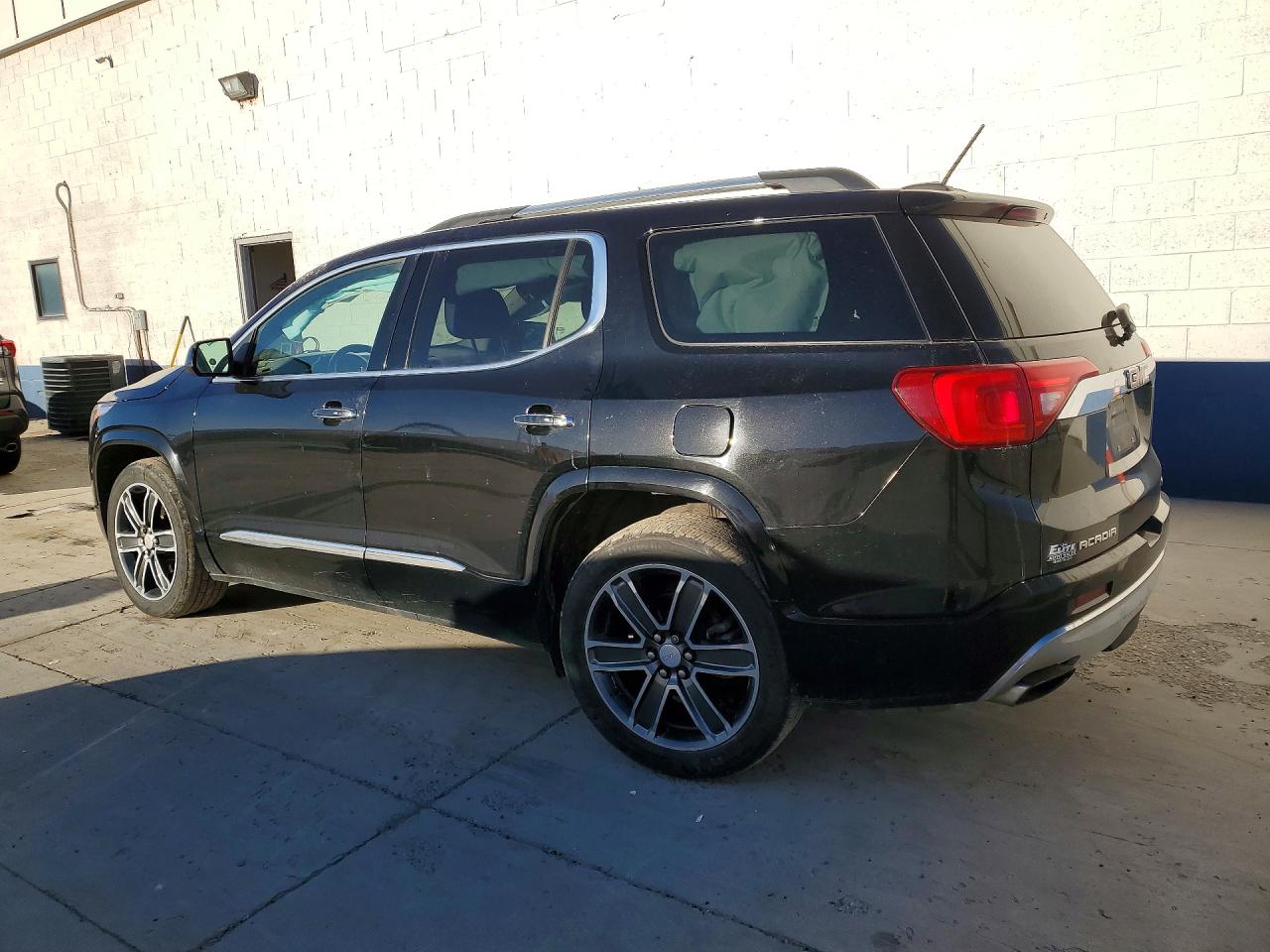 2019 GMC ACADIA DENALI photo 3