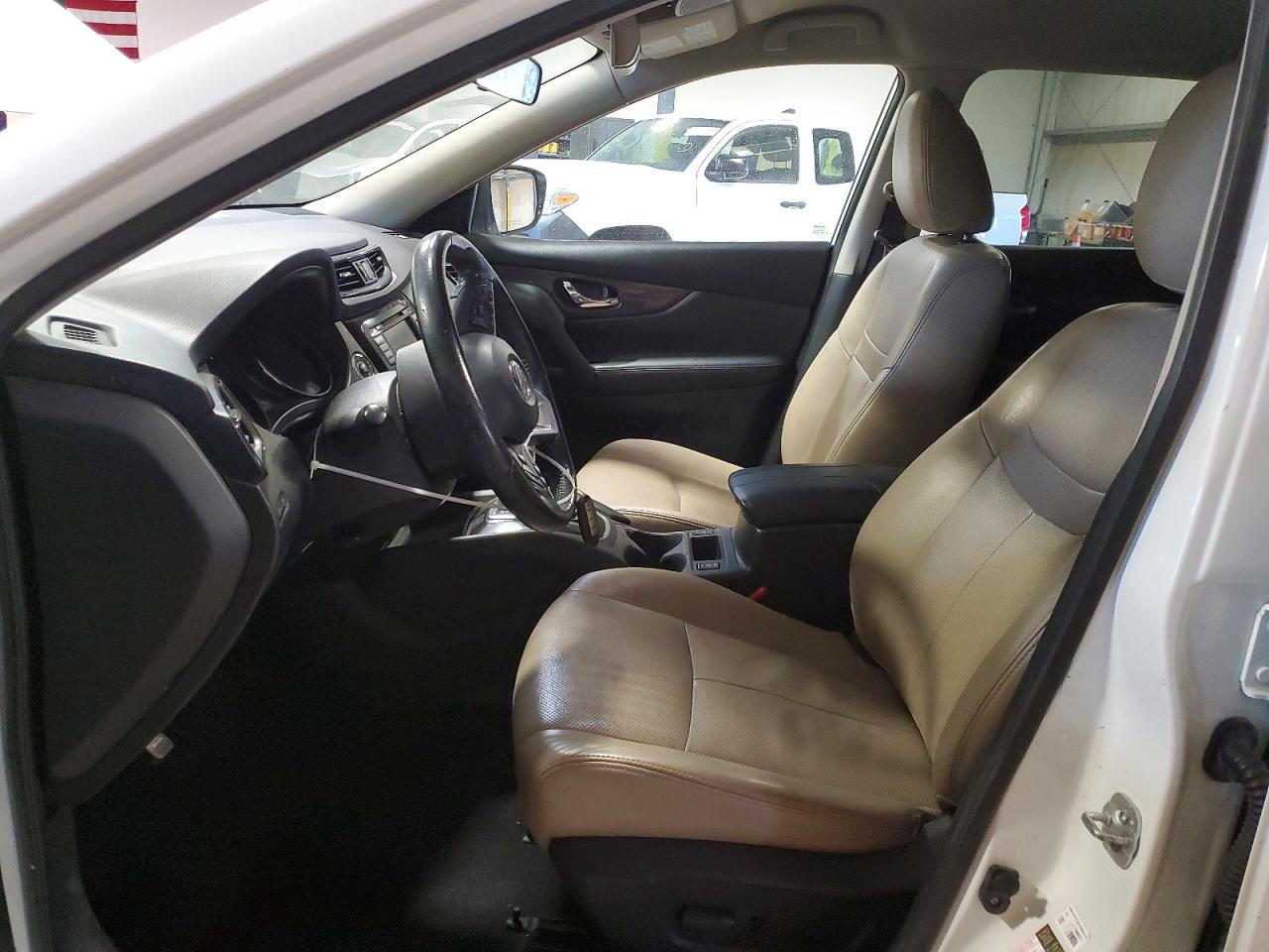 2020 NISSAN ROGUE SV photo 13