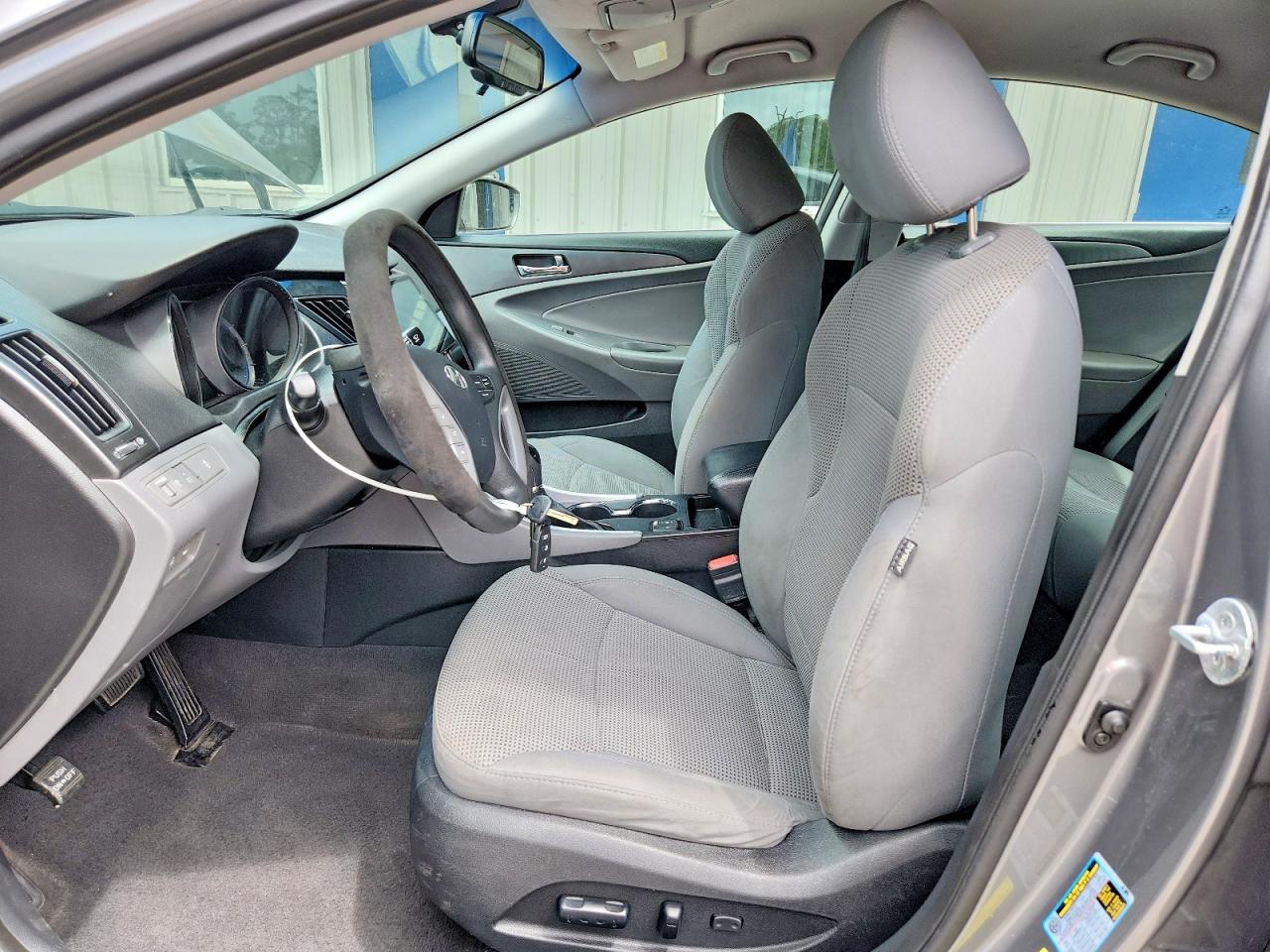2014 HYUNDAI SONATA GLS photo 13