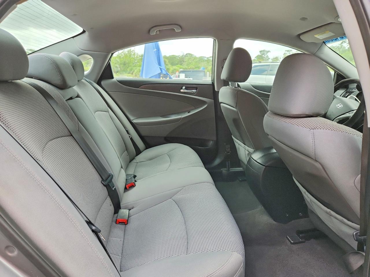 2014 HYUNDAI SONATA GLS photo 19