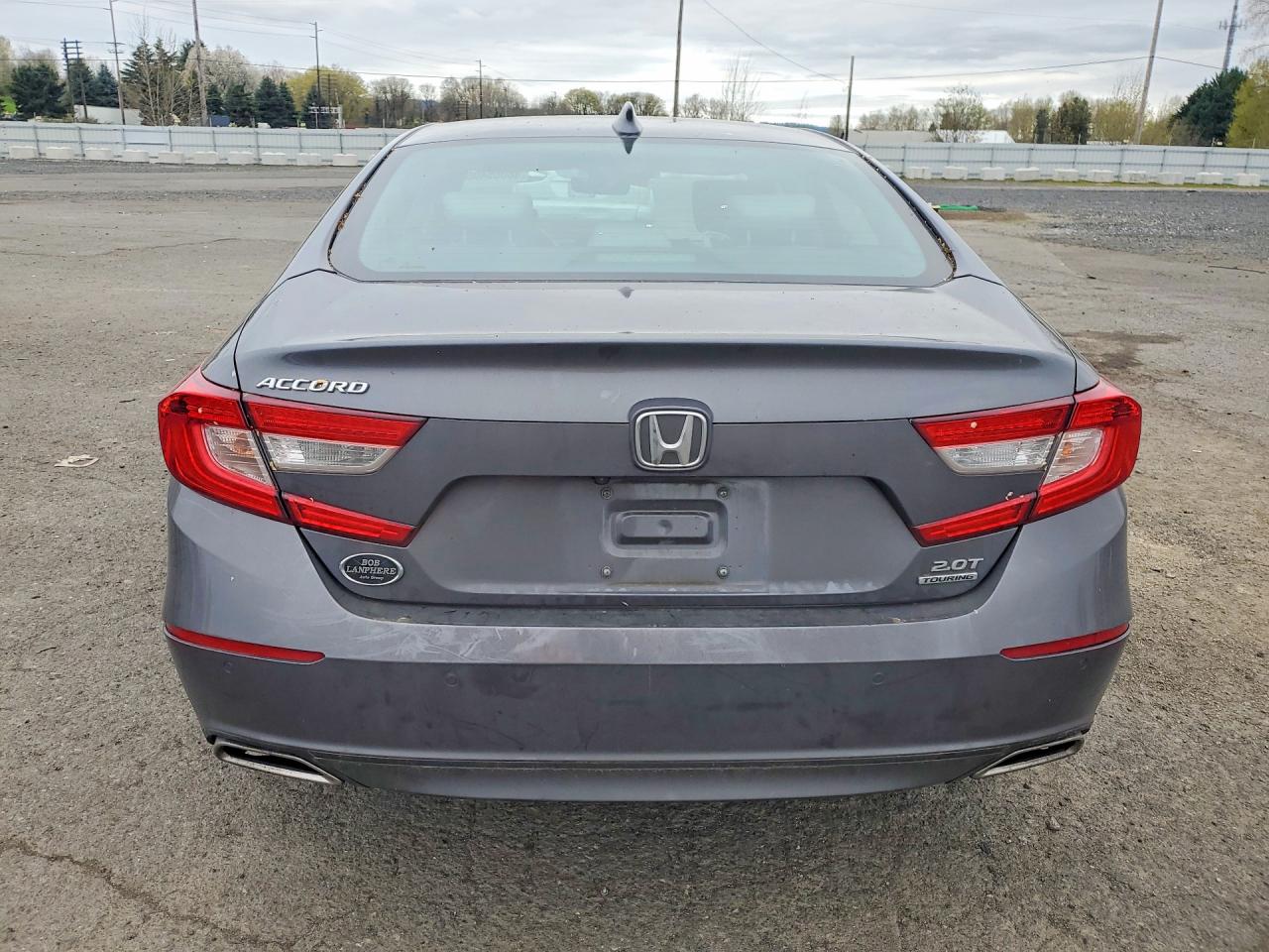 2018 HONDA ACCORD TOURING photo 11