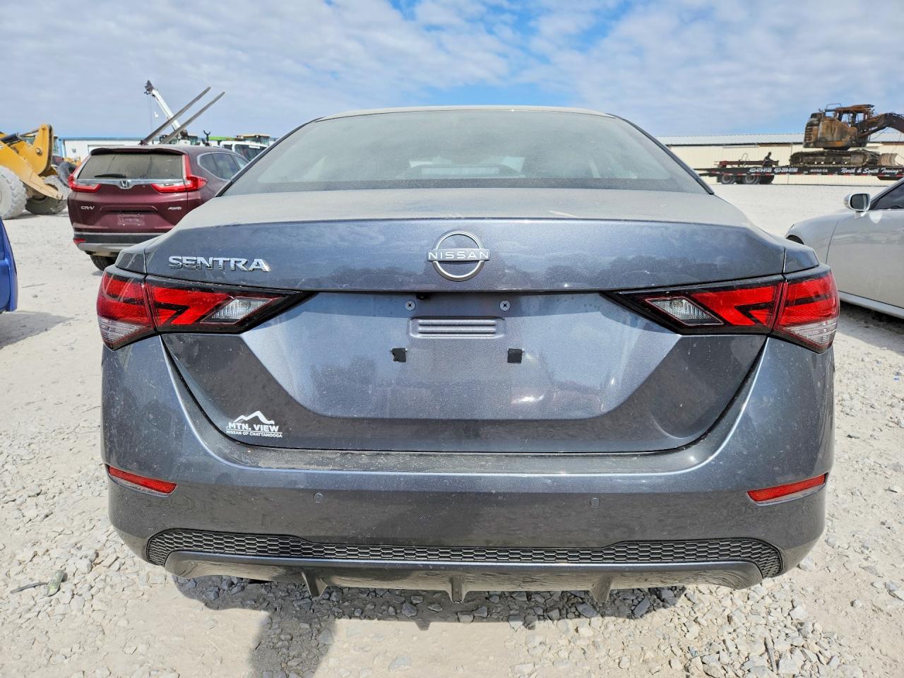 2025 NISSAN SENTRA S photo 11