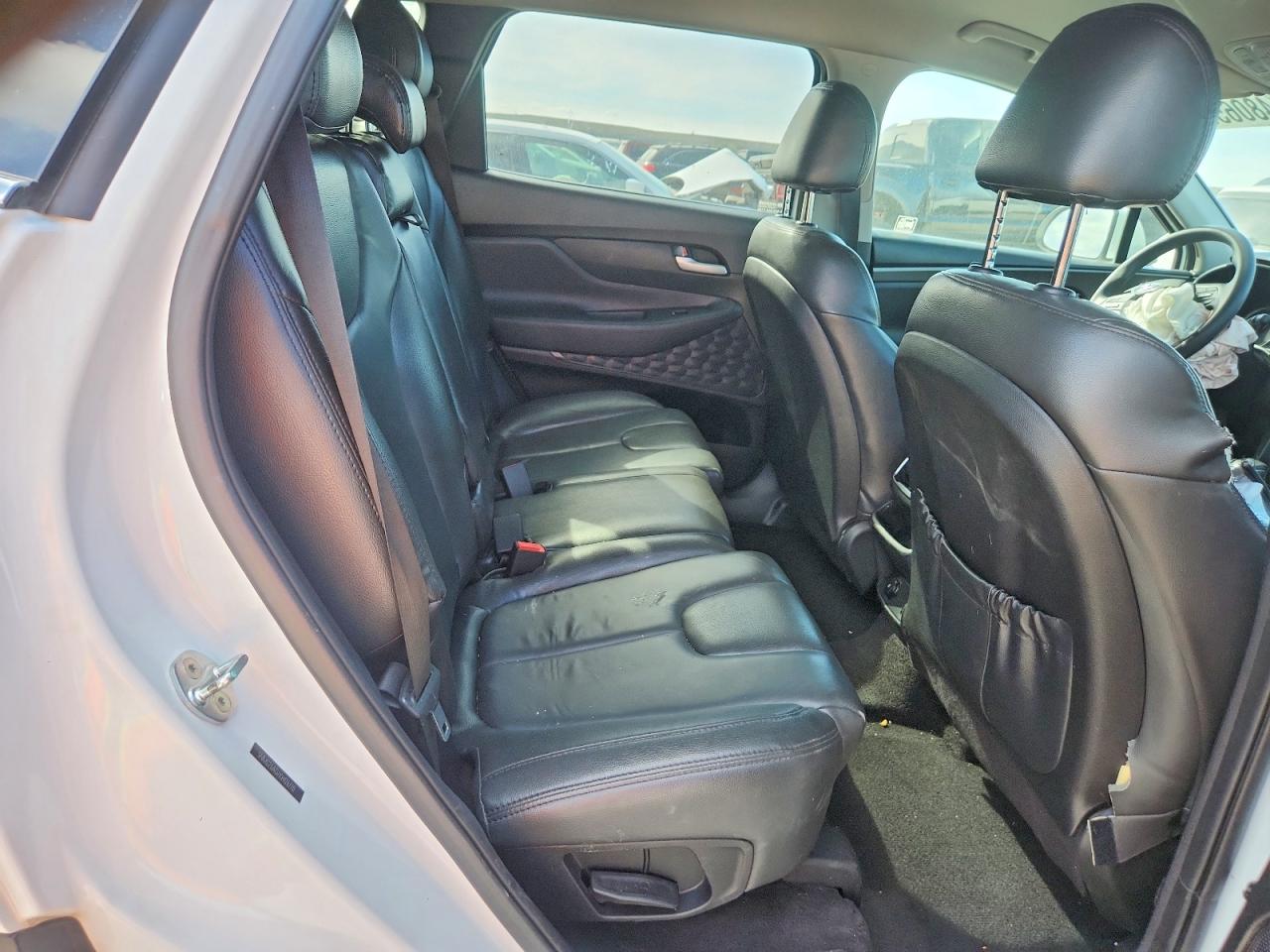 2019 HYUNDAI SANTA FE SE 2.4L photo 31