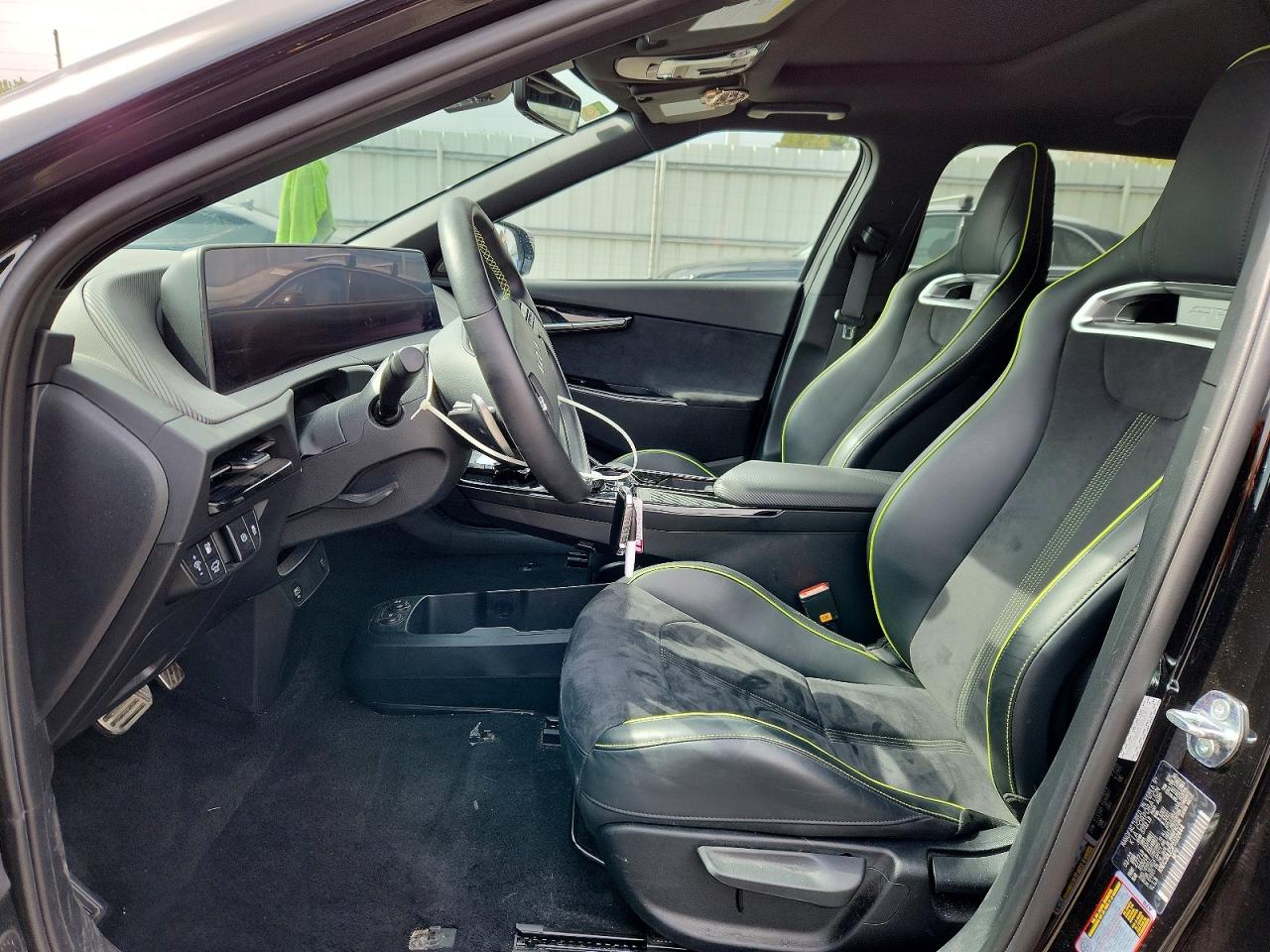 2023 KIA EV6 GT photo 19