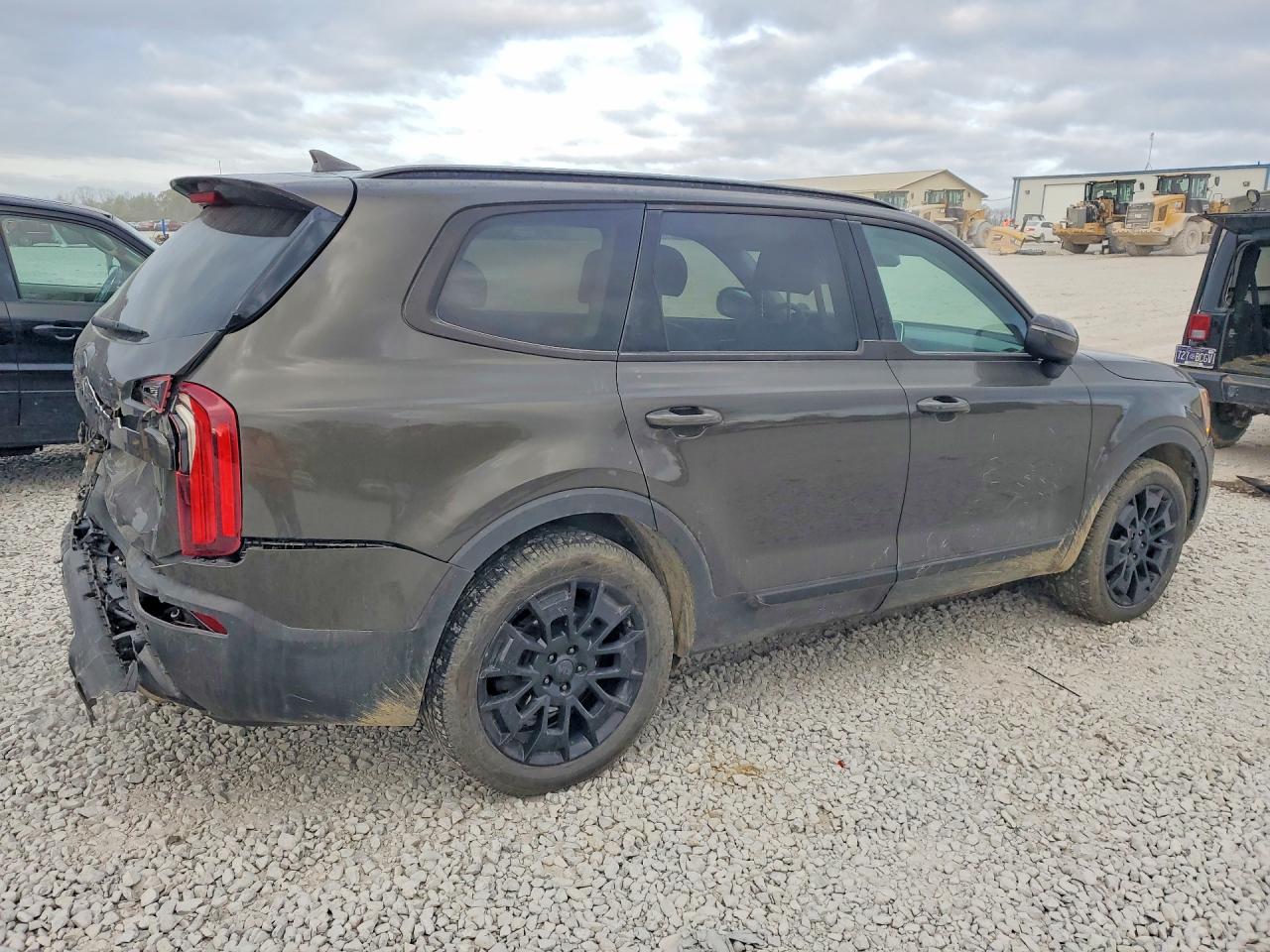 2021 KIA TELLURIDE EX photo 3