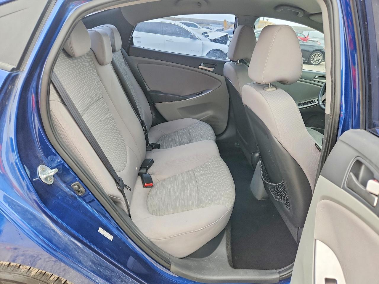 2017 HYUNDAI ACCENT SE photo 19