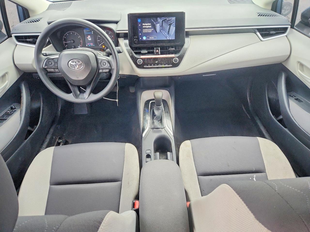 2025 TOYOTA COROLLA LE photo 8