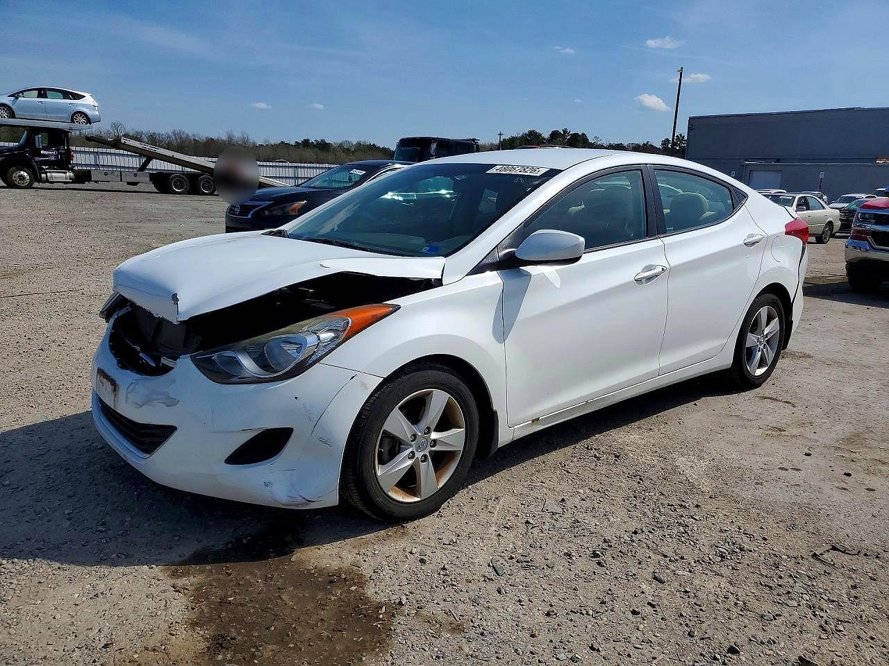 2013 HYUNDAI ELANTRA