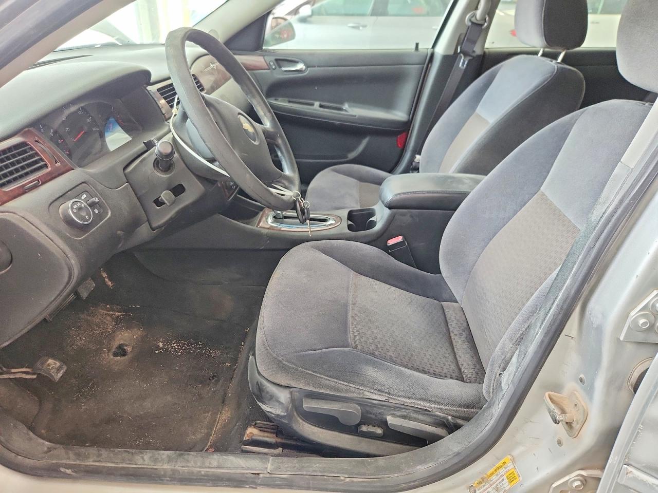 2009 CHEVROLET IMPALA LS photo 13