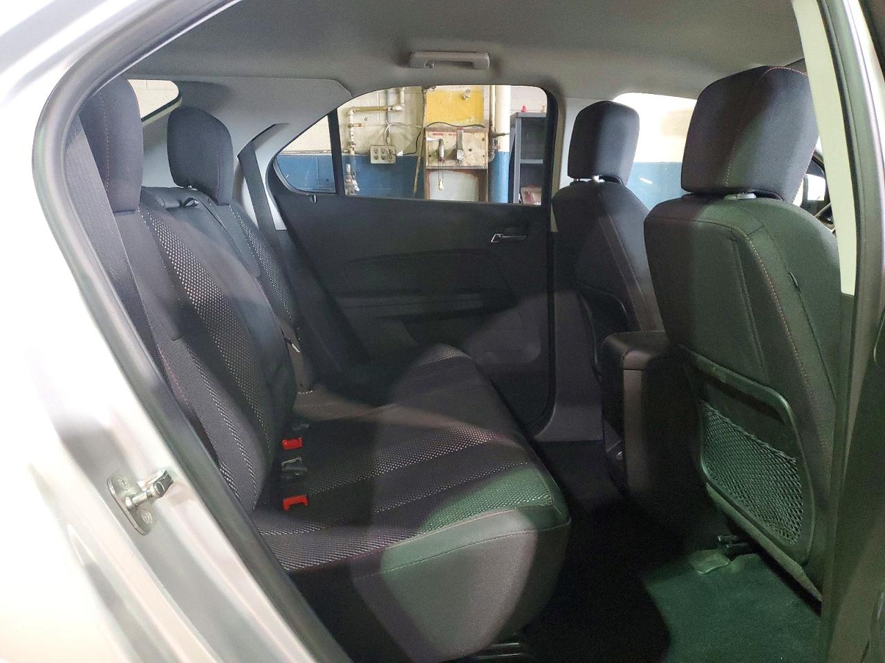 2015 CHEVROLET EQUINOX LT photo 31