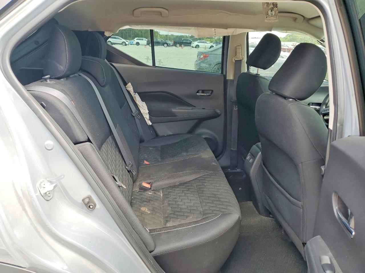 2021 NISSAN KICKS SV photo 31