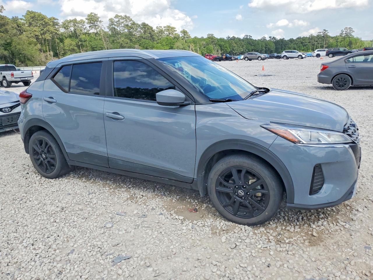 2021 NISSAN KICKS SV photo 10