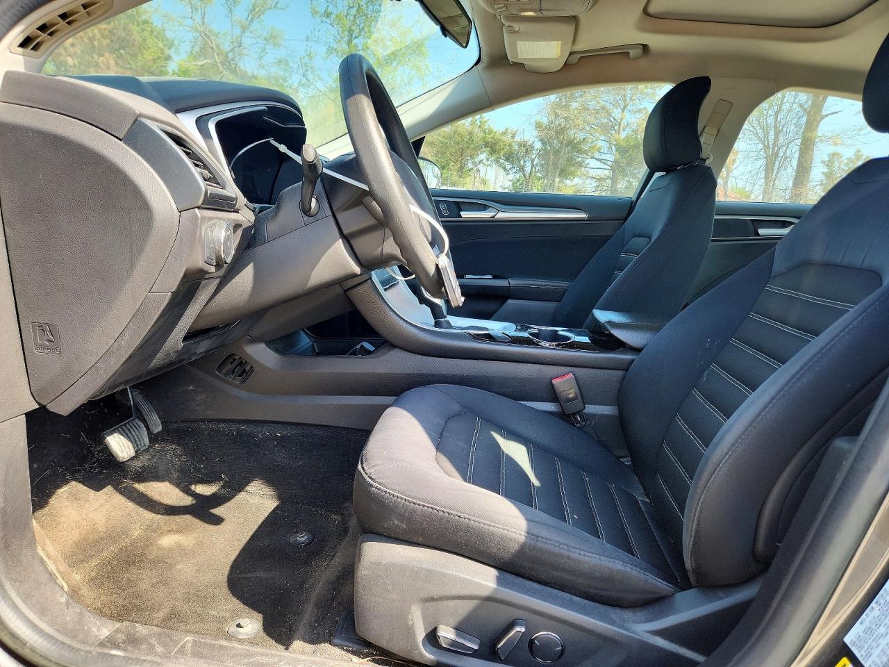 2015 FORD FUSION SE photo 7