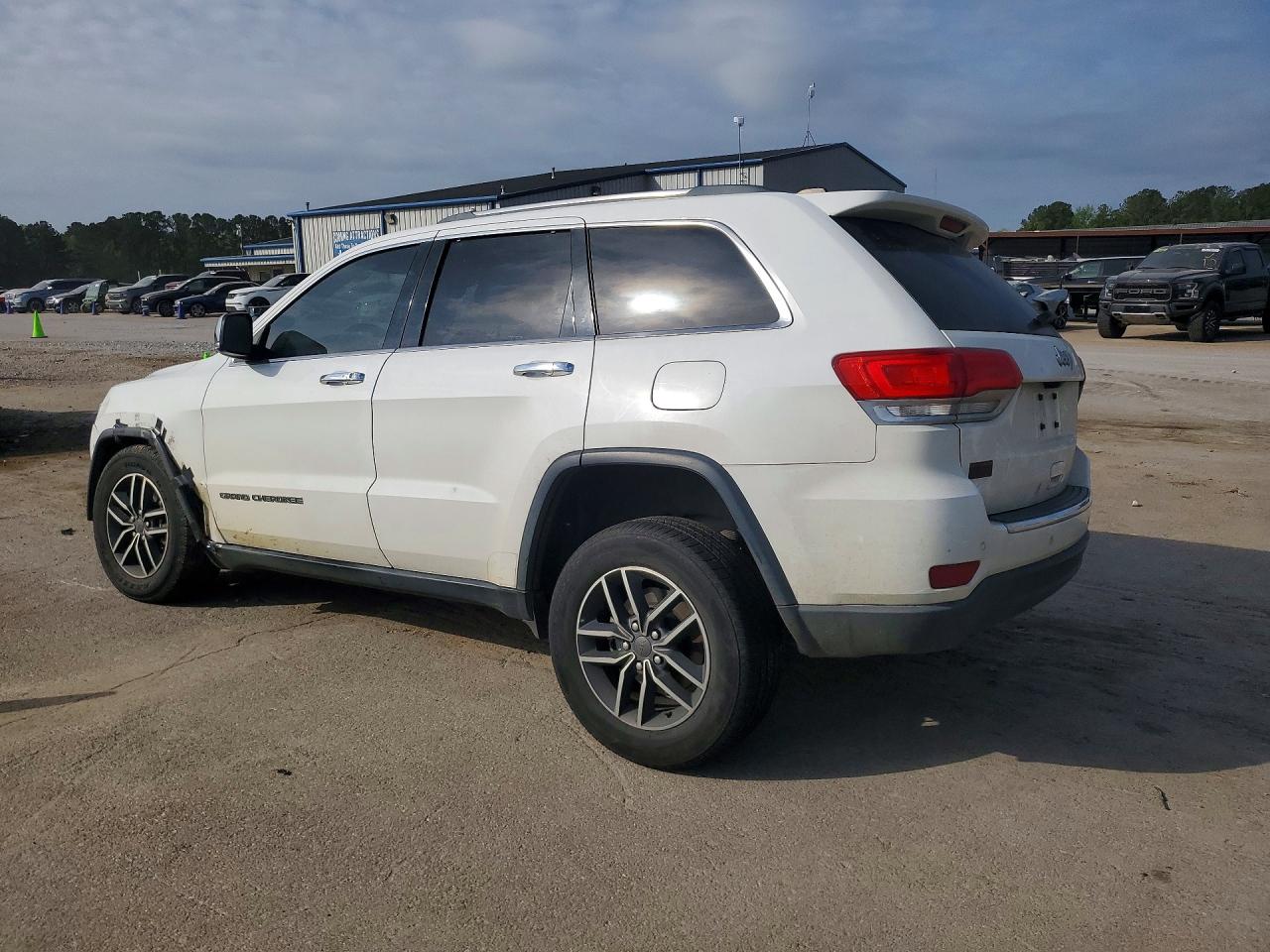 2019 JEEP GRAND CHEROKEE LIMITED photo 4