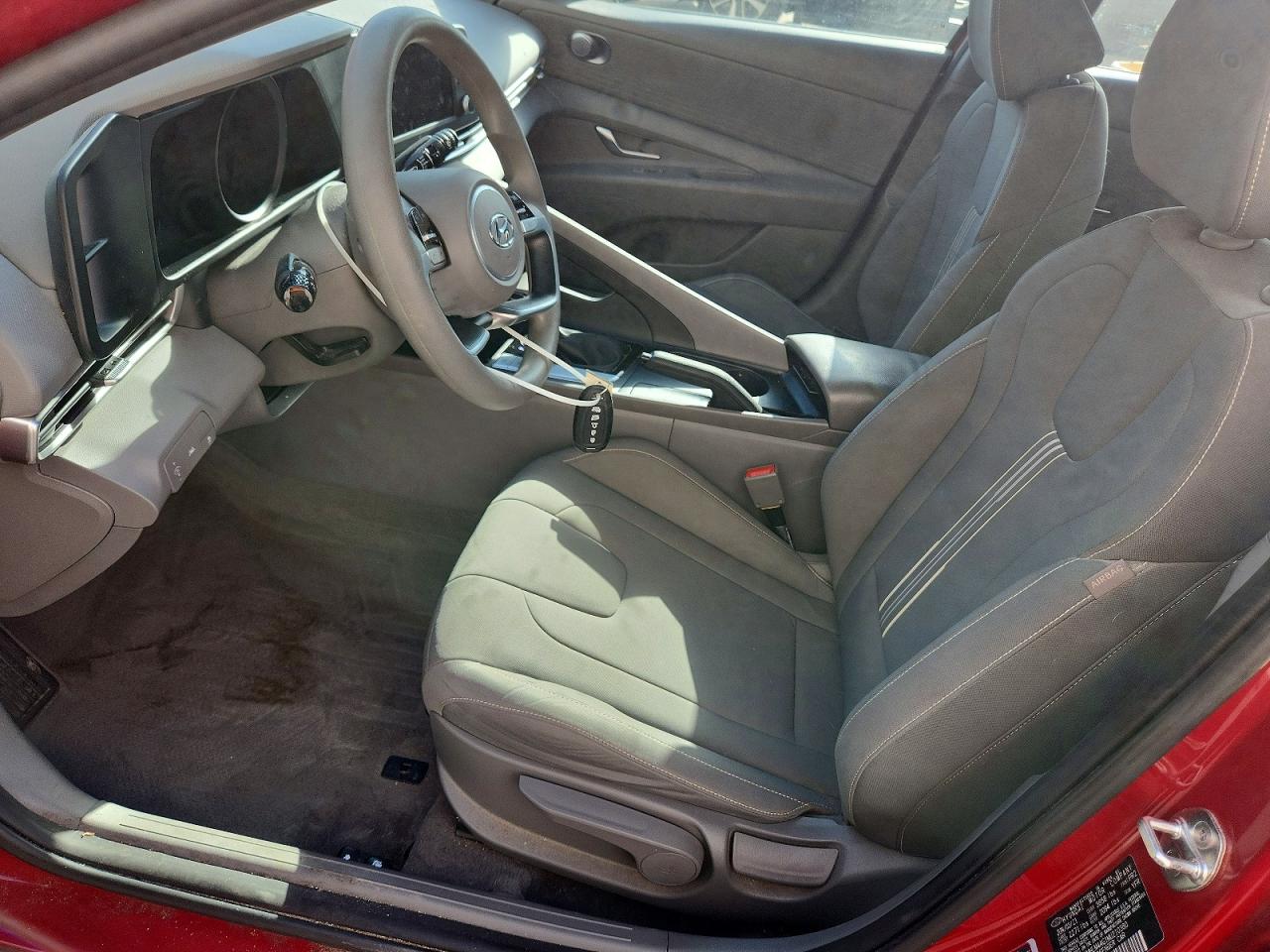 2021 HYUNDAI ELANTRA SEL photo 19