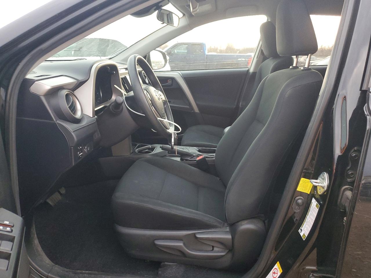 2018 TOYOTA RAV4 LE photo 13