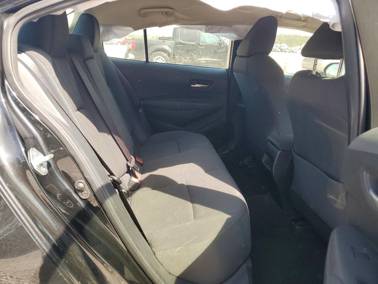 2020 TOYOTA COROLLA LE photo 19