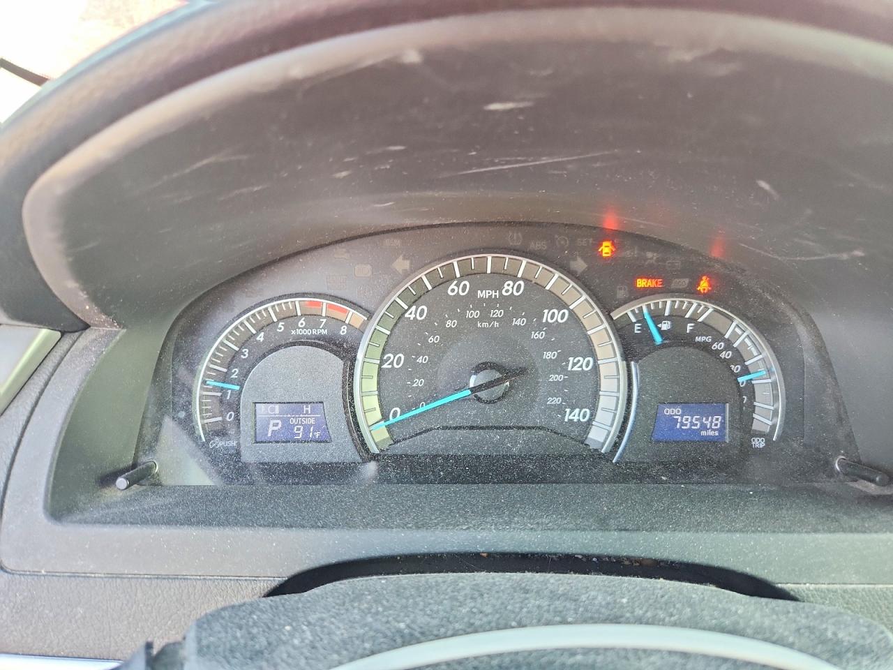 2013 TOYOTA CAMRY SE photo 17