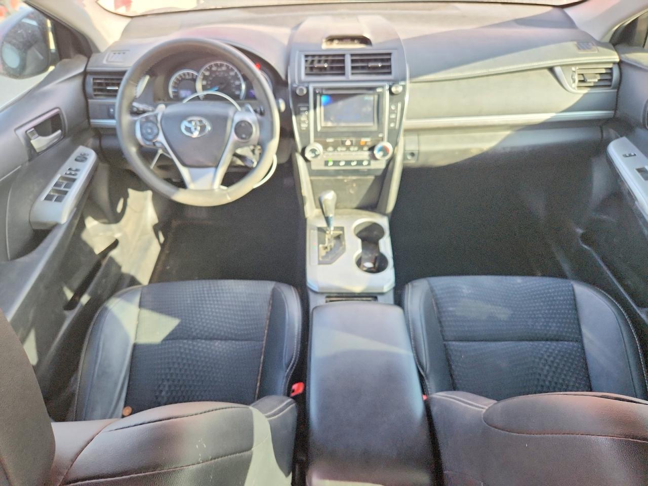 2013 TOYOTA CAMRY SE photo 15