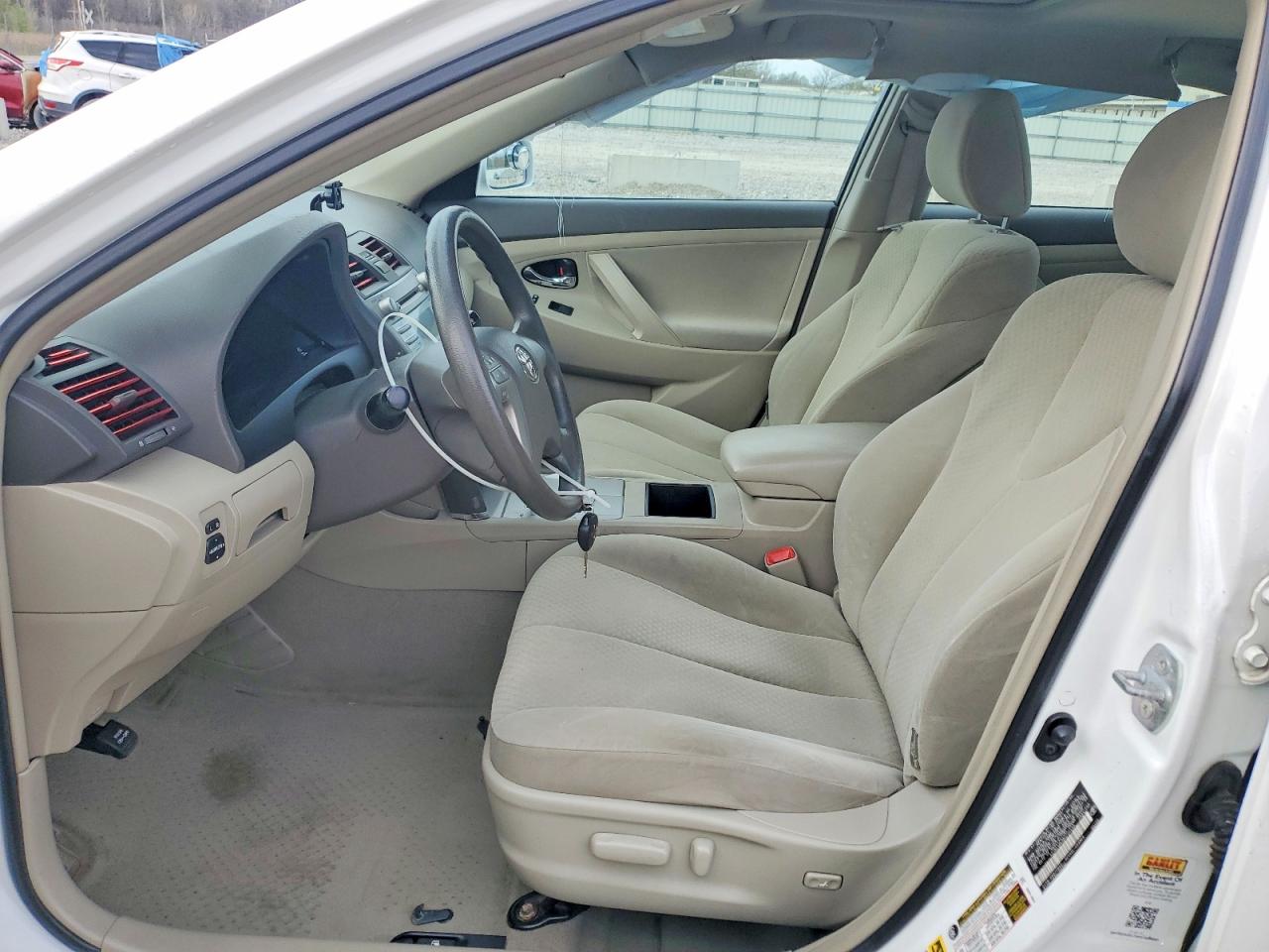 2008 TOYOTA CAMRY LE photo 13