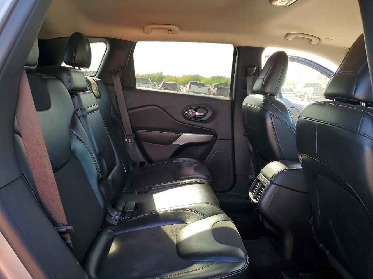 2018 JEEP CHEROKEE LATITUDE PLUS photo 10