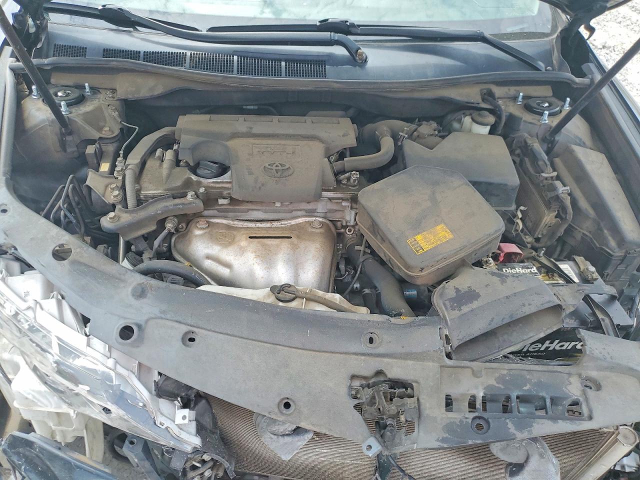 2014 TOYOTA CAMRY SE photo 21