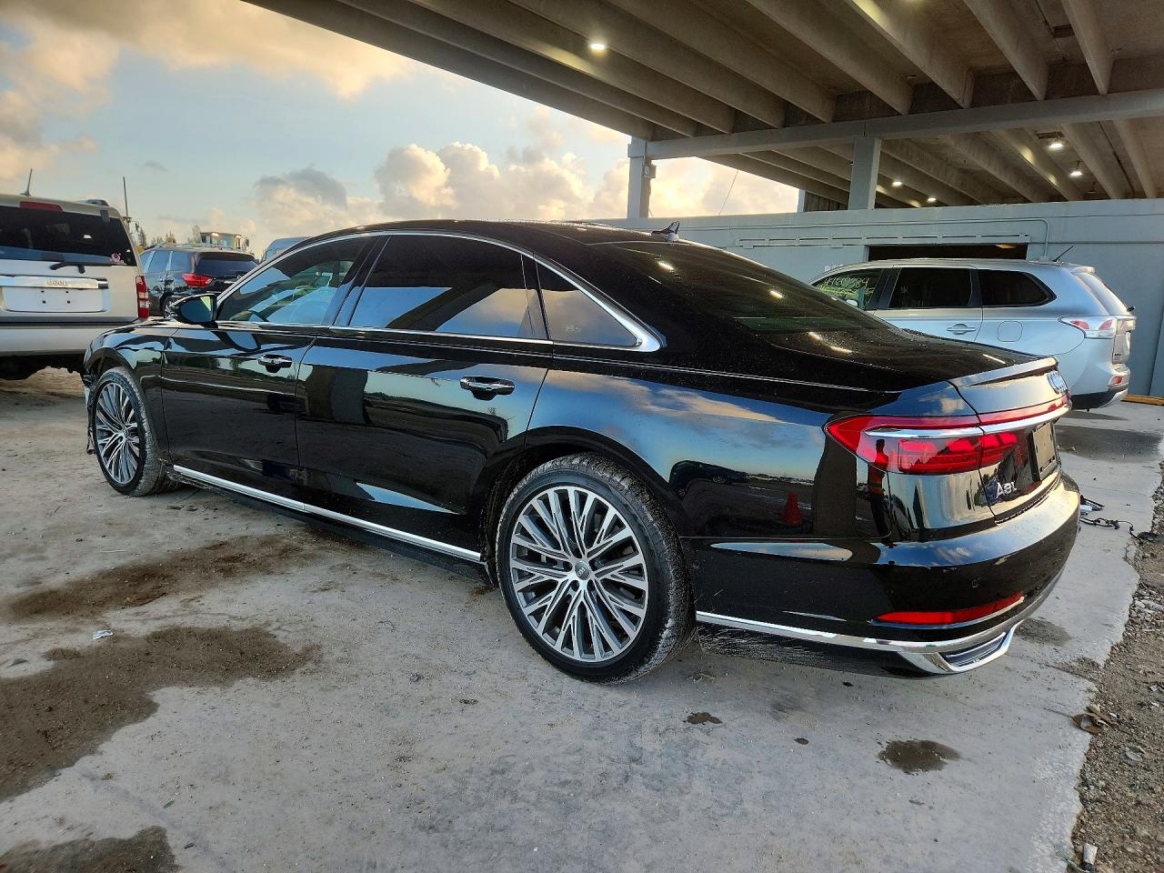 2019 AUDI A8 L photo 3