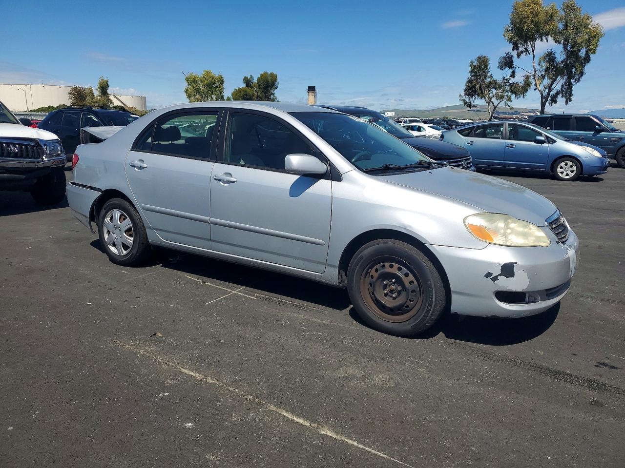 2005 TOYOTA COROLLA LE photo 7
