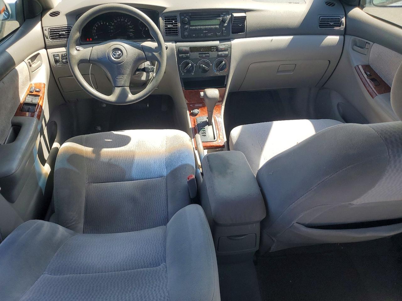 2005 TOYOTA COROLLA LE photo 15