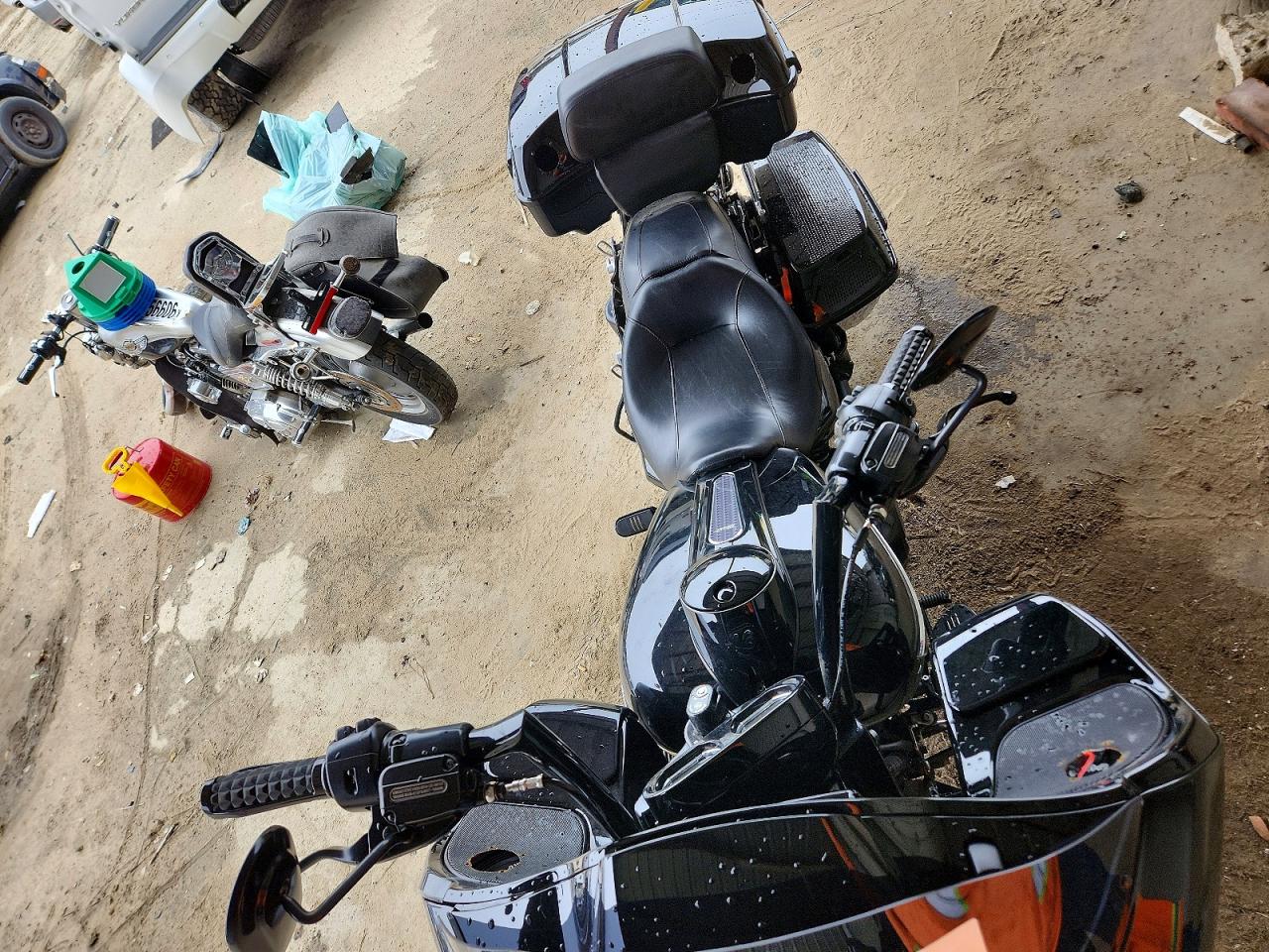 2019 HARLEY-DAVIDSON FLTRXS photo 5
