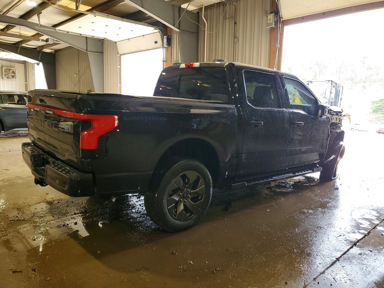 2023 FORD F150 LIGHTNING PRO photo 5