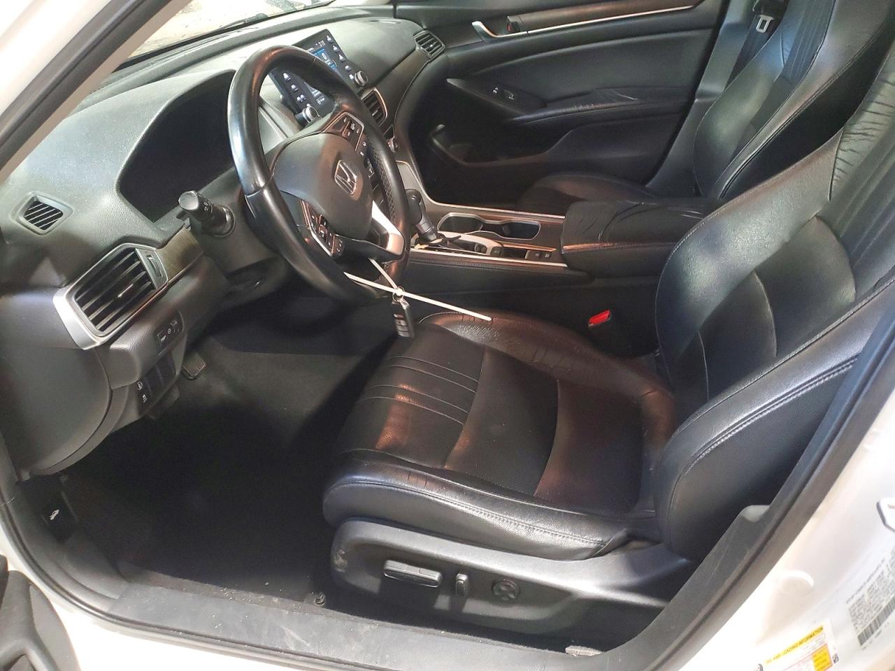 2018 HONDA ACCORD EXL photo 19