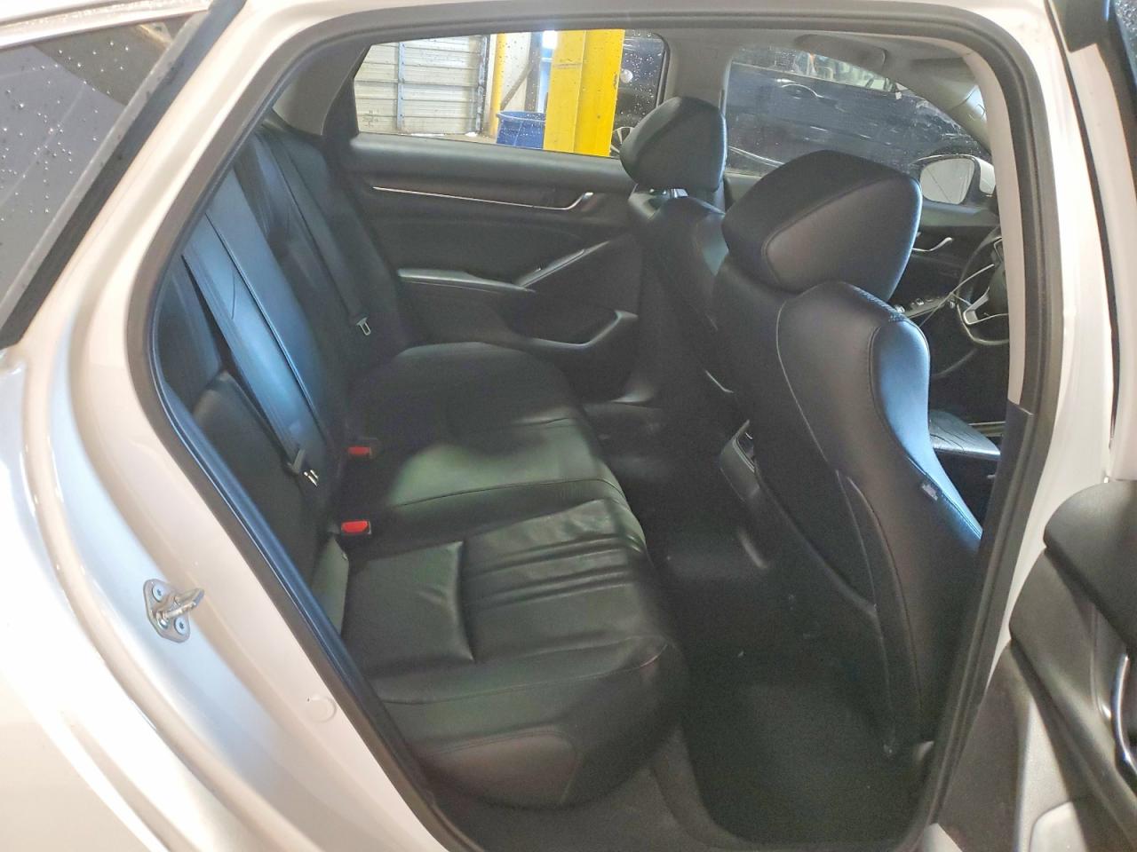 2018 HONDA ACCORD EXL photo 28