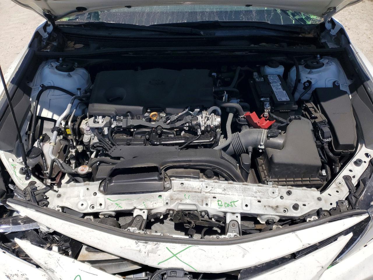 2021 TOYOTA CAMRY LE photo 11