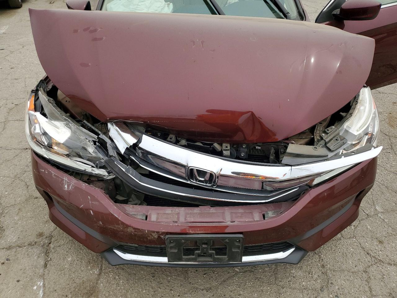 2016 HONDA ACCORD LX photo 11