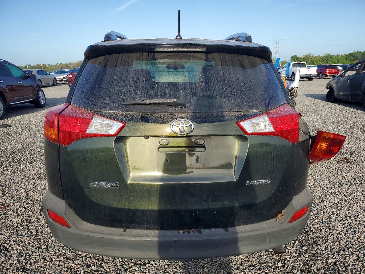2013 TOYOTA RAV4 photo 11