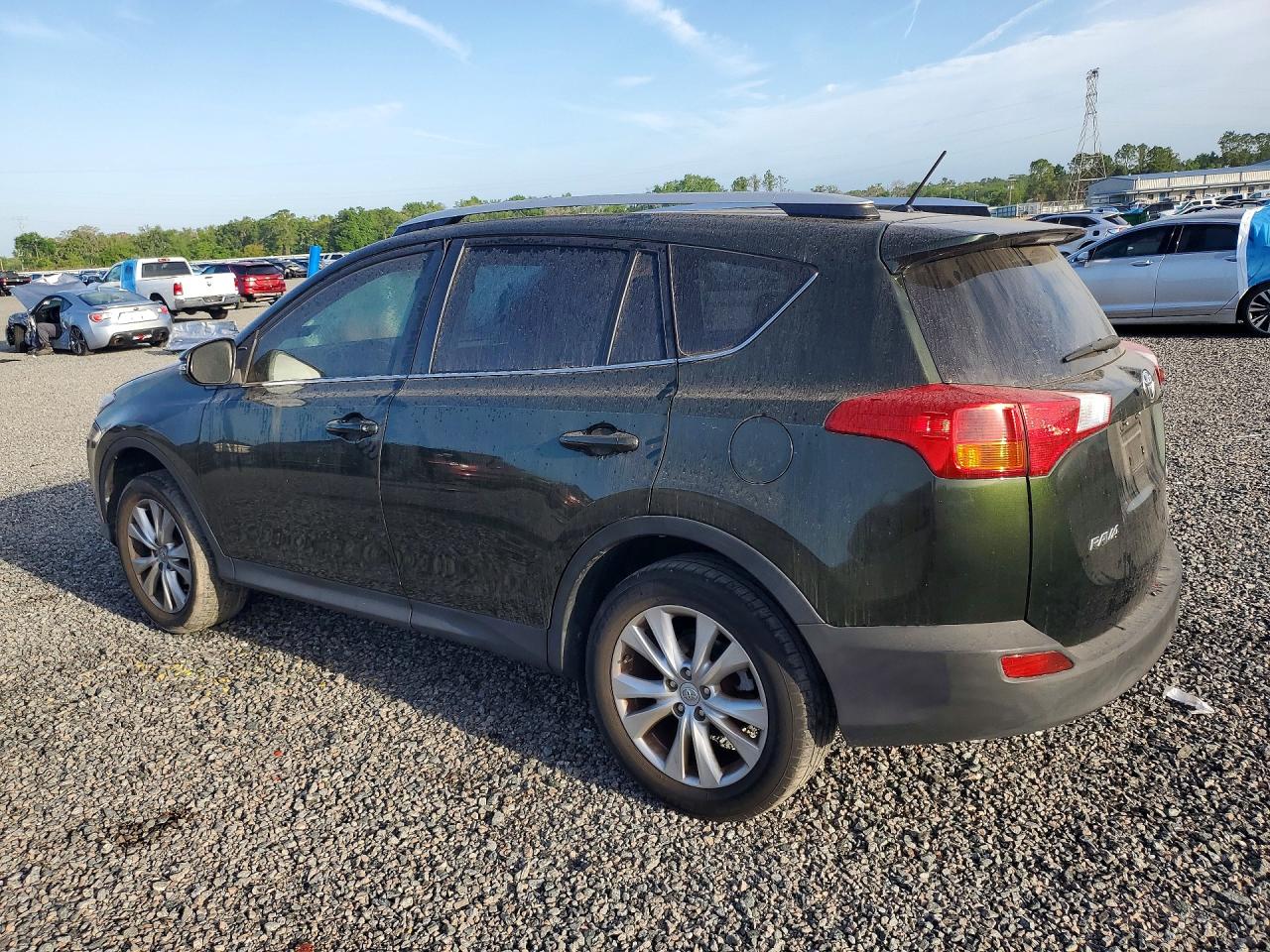 2013 TOYOTA RAV4 photo 3