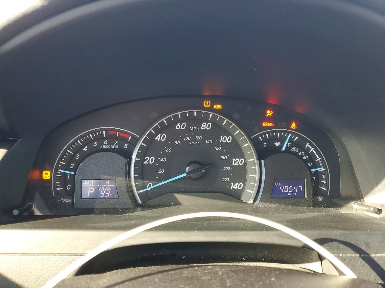 2015 TOYOTA CAMRY LE photo 17